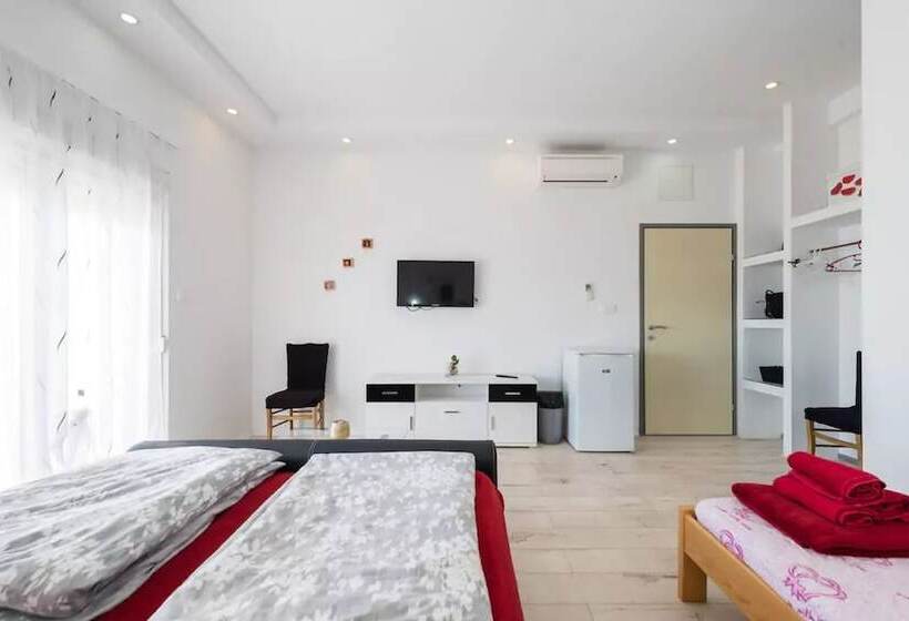 Fotos del hotel Super Horizont Apartments:  18