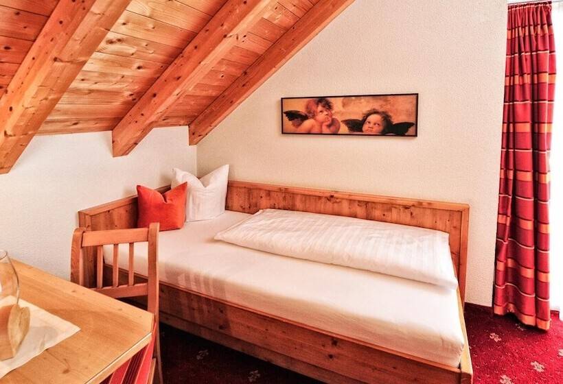 Fotos del hotel Alpenstern:  23