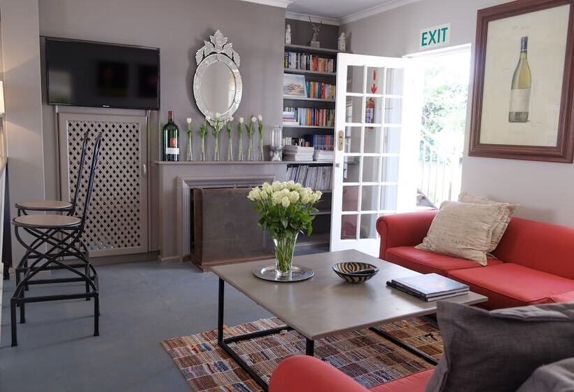 Fotos del hotel Constantia White Lodge Guest House:  2