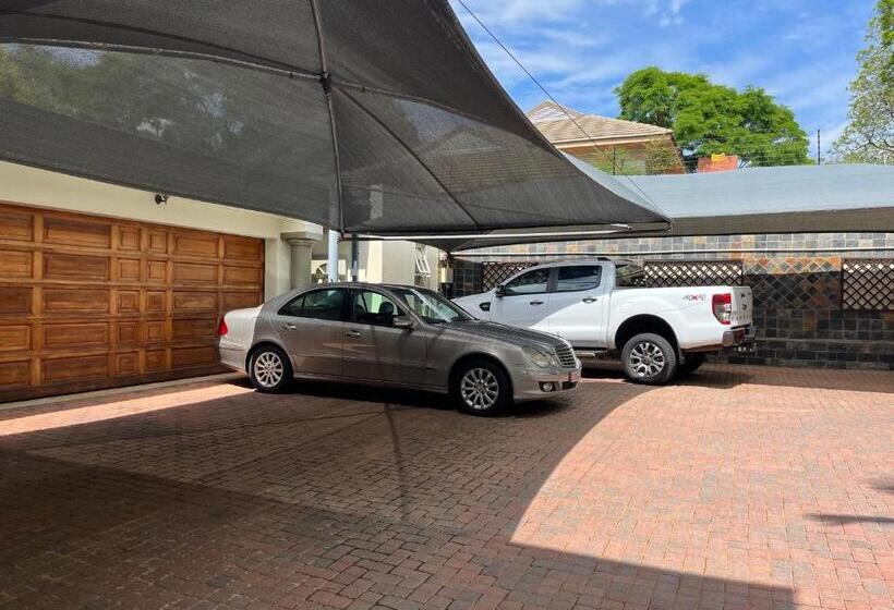 Fotos del hotel Goodey's Guesthouse:  8