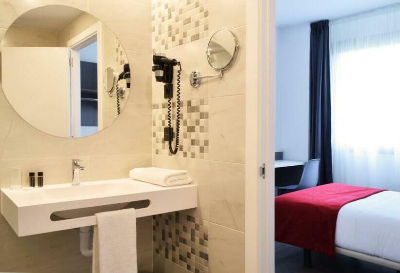Fotos del hotel New Bilbao Airport:  19