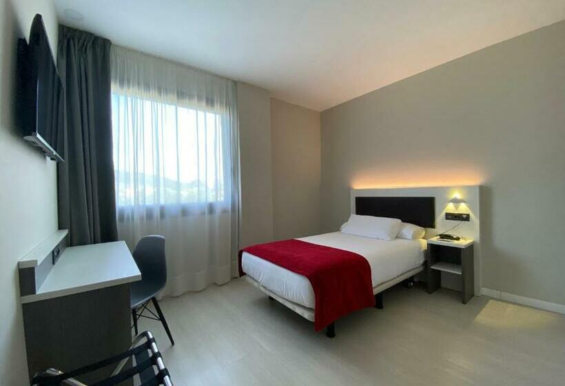 Fotos del hotel New Bilbao Airport:  8