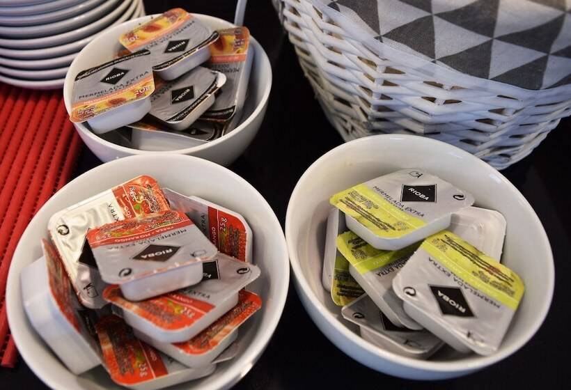 Fotos del hotel New Bilbao Airport:  6