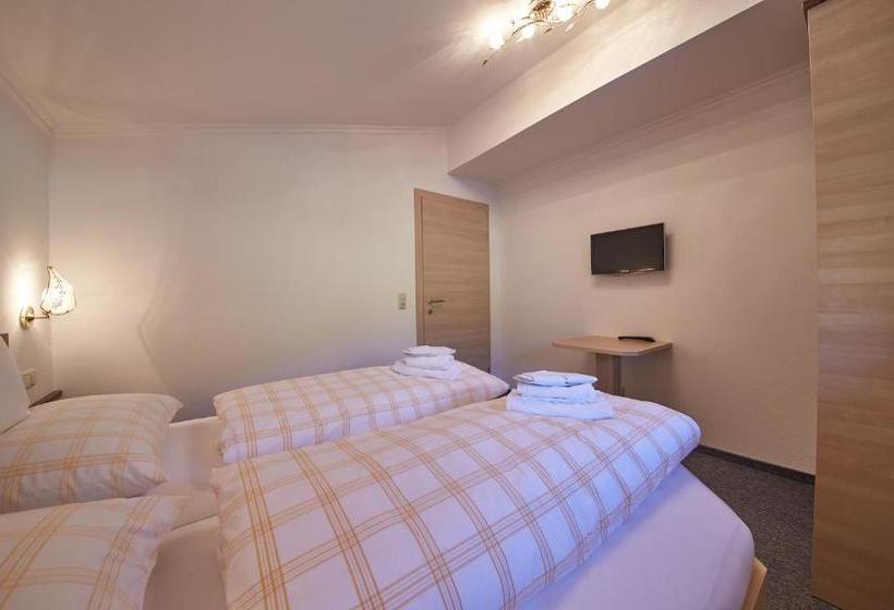 Fotos del hotel Pension Silian:  8