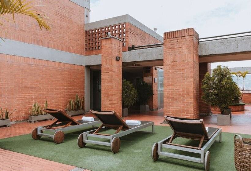 Fotos del hotel Travelers Orange Suites:  11