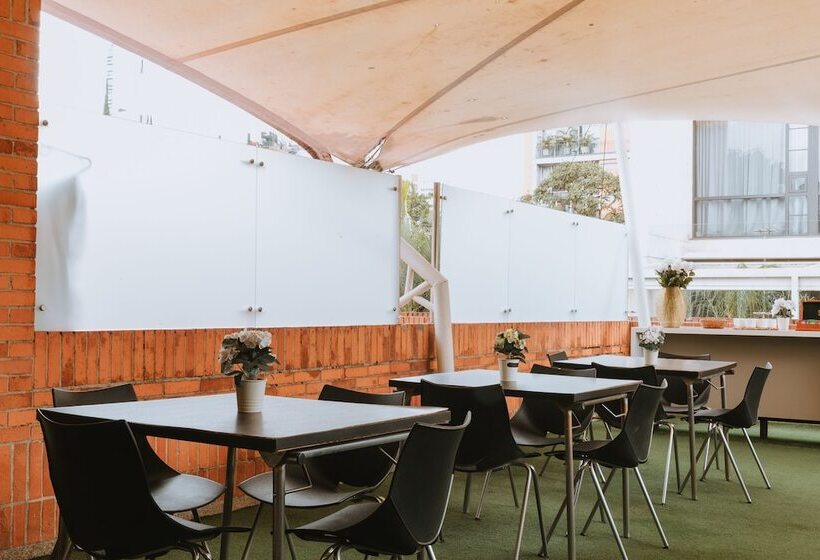 Fotos del hotel Travelers Orange Suites:  19