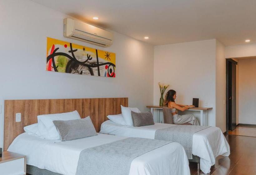 Travelers Orange Suites