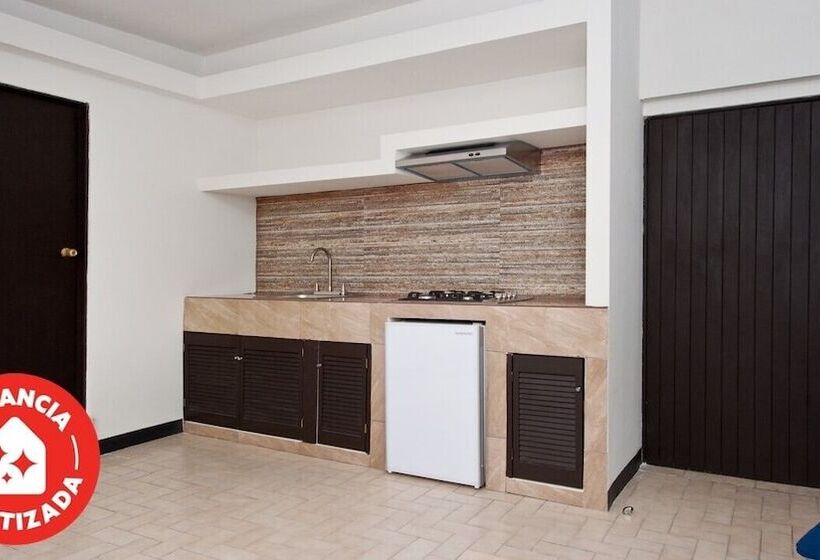 Fotos del hotel Econosuites Monterrey:  2