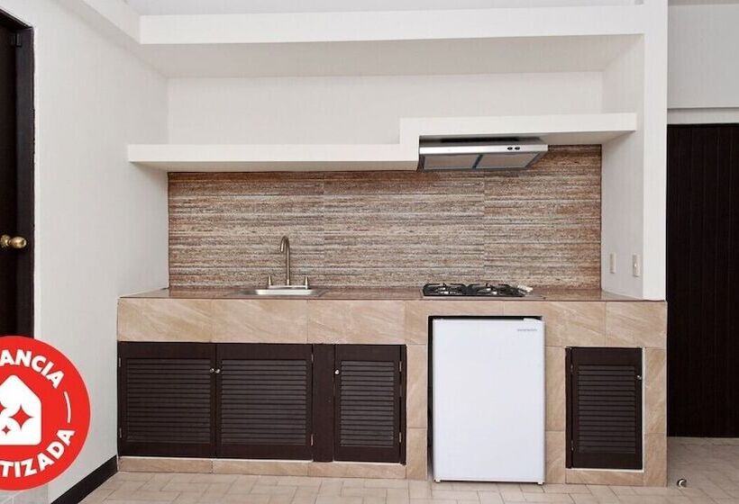 Fotos del hotel Econosuites Monterrey:  8