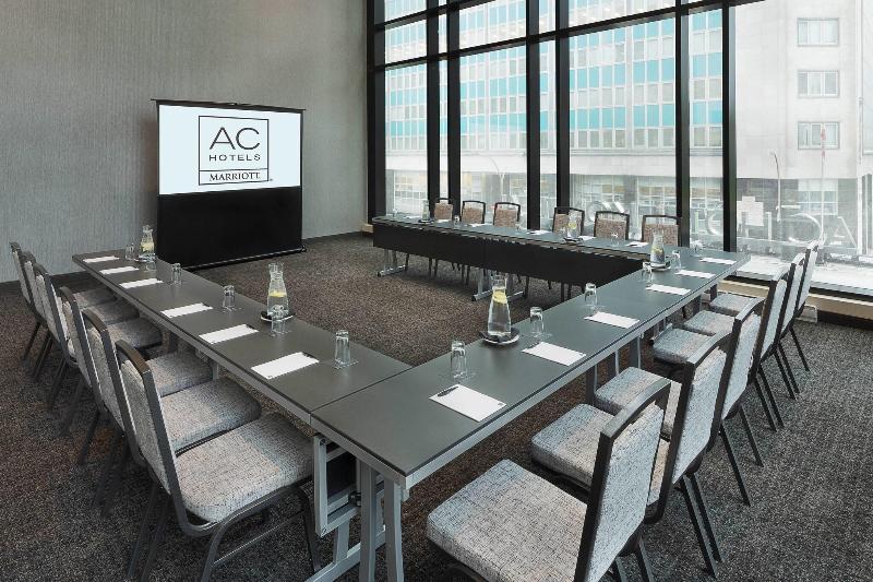 Fotos del hotel Ac  By Marriott Montreal Downtown:  15