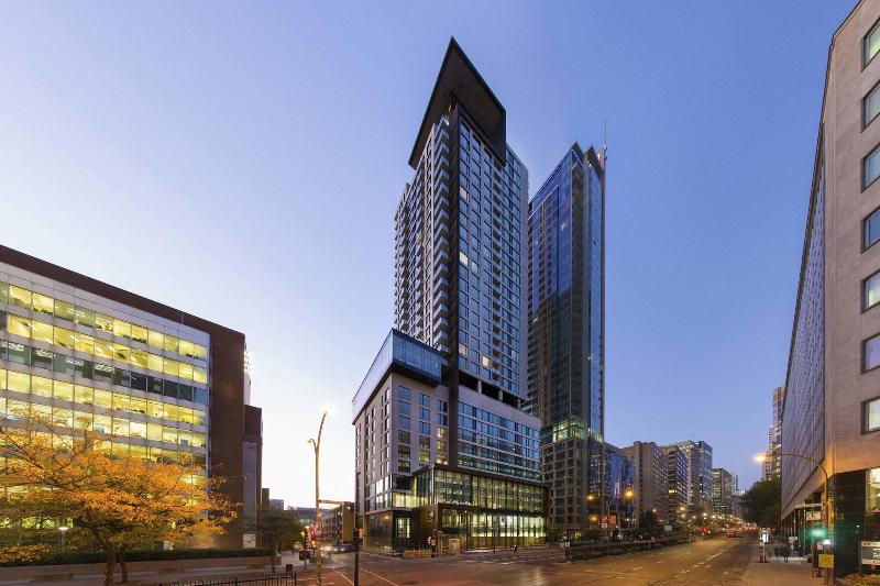 Fotos del hotel Ac  By Marriott Montreal Downtown:  24