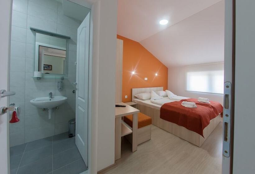 Fotos del hotel Guest House City Star:  23