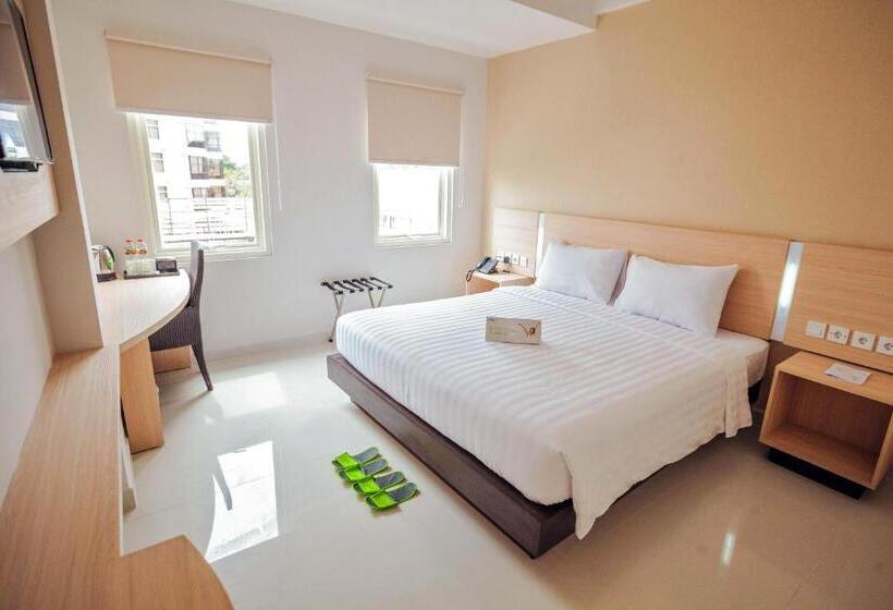 Fotos del hotel Whiz Prime Sudirman Makassar:  14