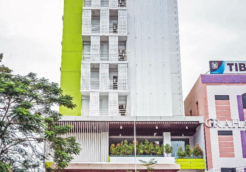 Fotos del hotel Whiz Prime Sudirman Makassar:  7