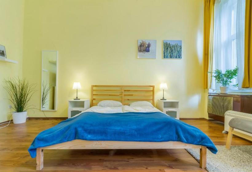 Fotos del hotel Curry Apartments:  6