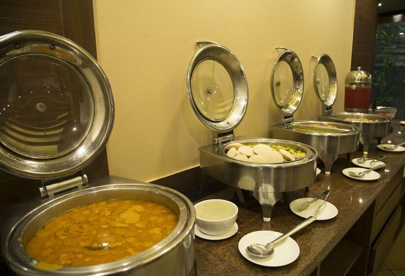 Fotos del hotel Eclat Suites Mint Gomti Nagar:  2