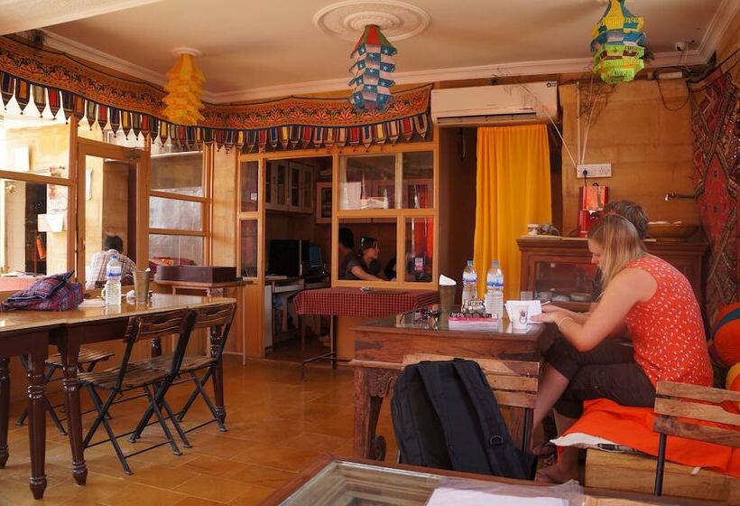 Fotos del hotel Shahi Palace:  4