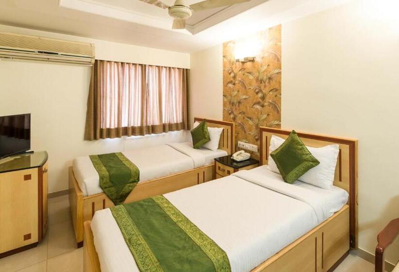 Fotos del hotel Treebo Trend Paradise:  11