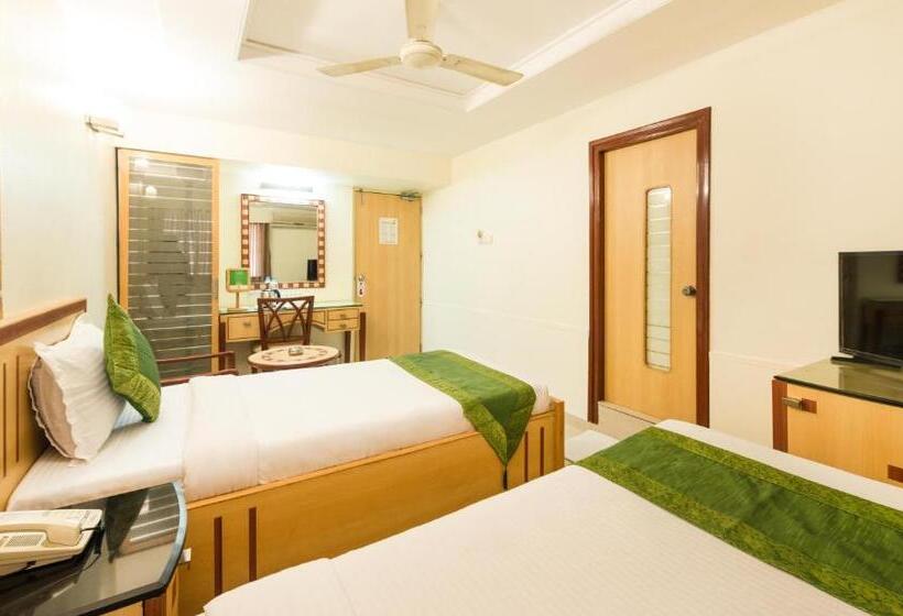 Fotos del hotel Treebo Trend Paradise:  8