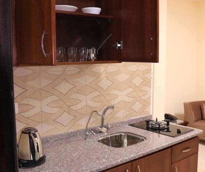 Fotos del hotel Badan Suites:  3