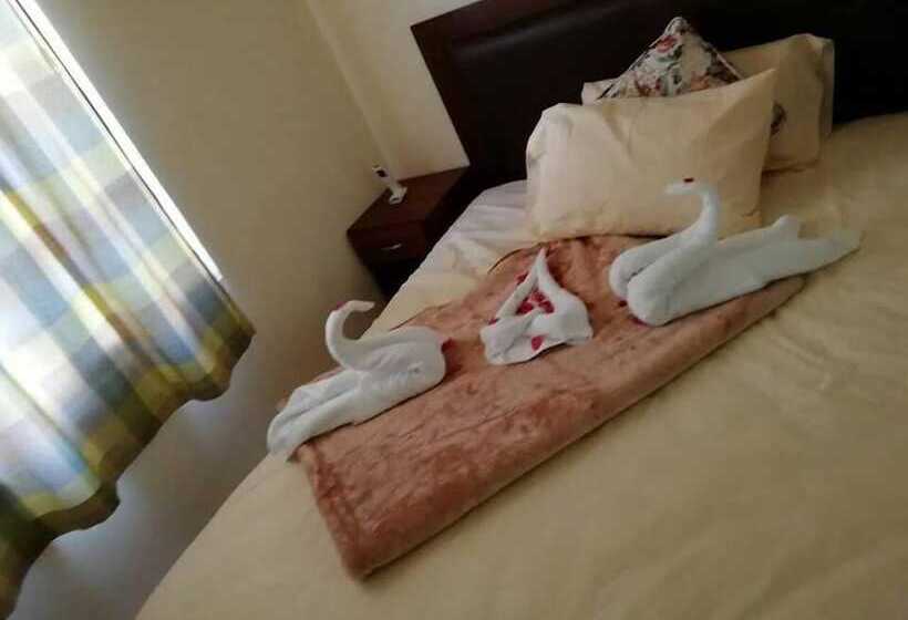 Fotos del hotel Badan Suites:  21