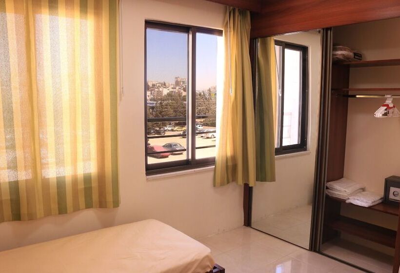 Fotos del hotel Badan Suites:  22