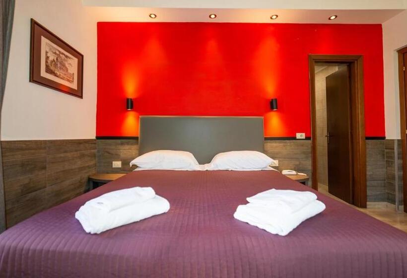 Fotos del hotel Center 2:  18