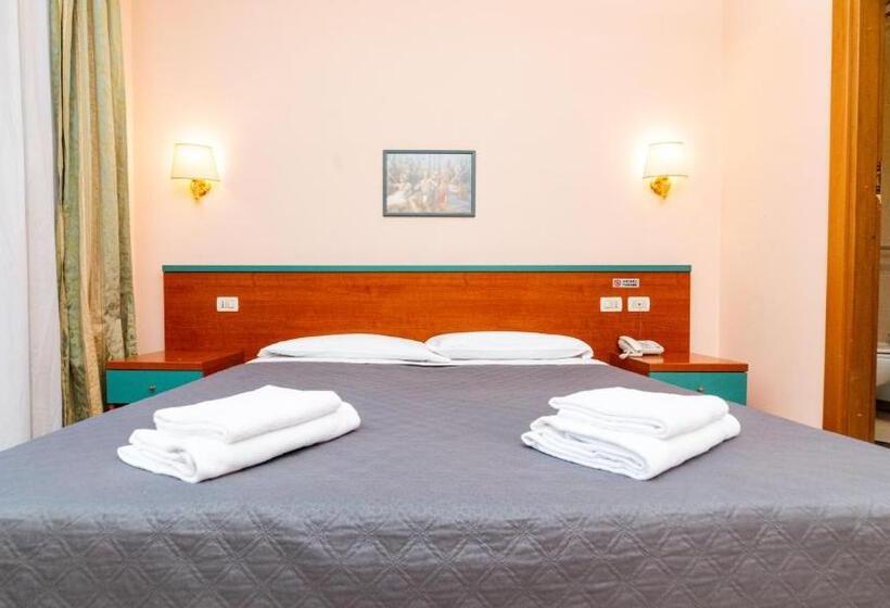 Fotos del hotel Center 2:  24