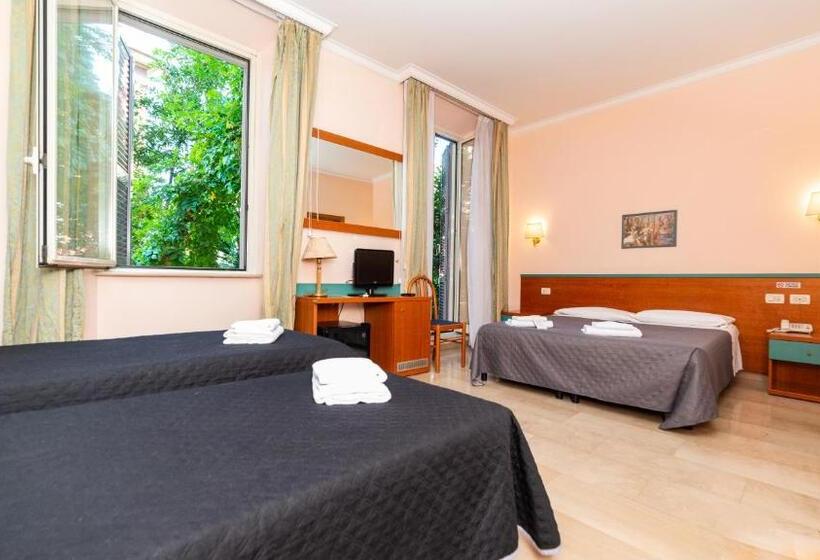 Fotos del hotel Center 2:  23