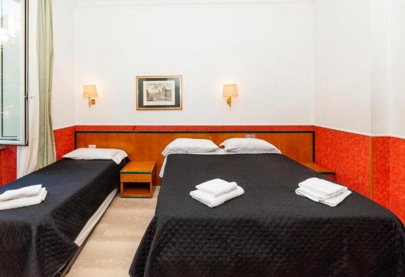 Fotos del hotel Center 2:  10