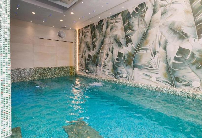 Fotos del hotel Center 2:  7