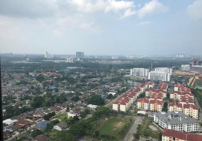 Fotos del hotel 1 Tebrau Suites:  4