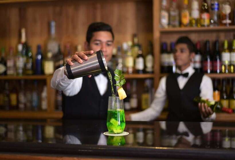 Fotos del hotel Araliya Green City:  15