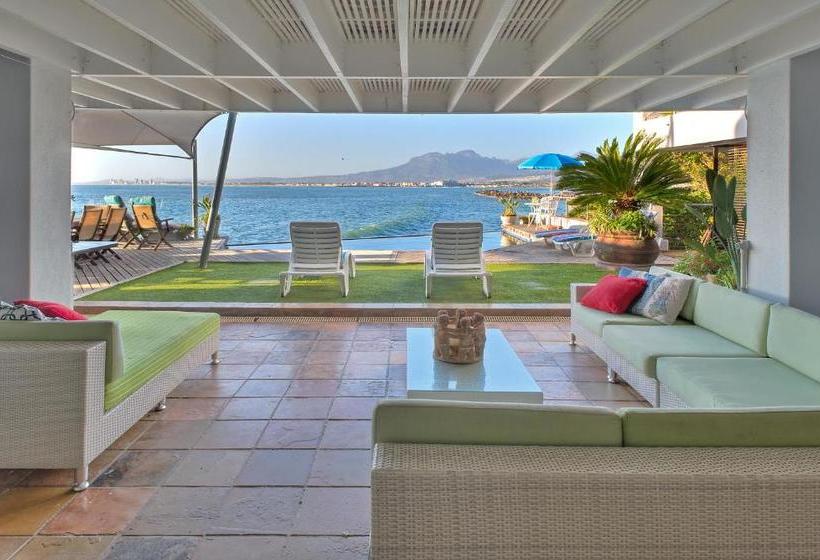 Fotos del hotel 185 Beach Road Villa And Apartments:  13