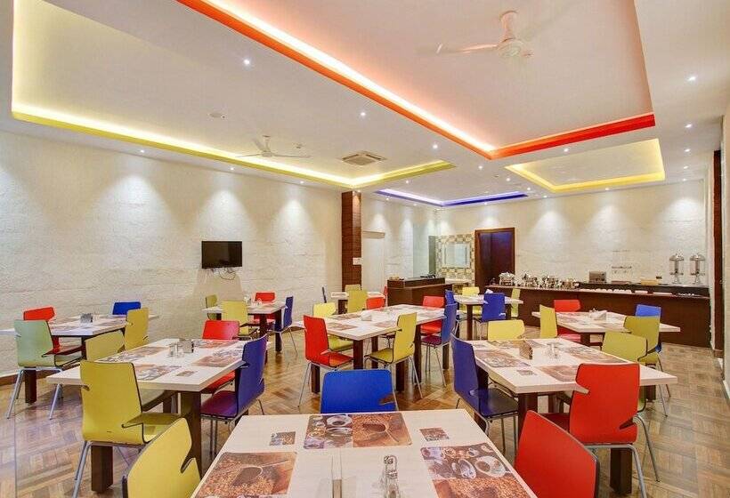 Fotos del hotel Capital O 13090 Astor:  6