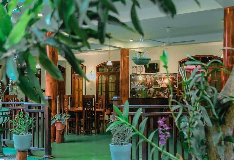 Fotos del hotel La Safari Inn Tissamaharama:  11