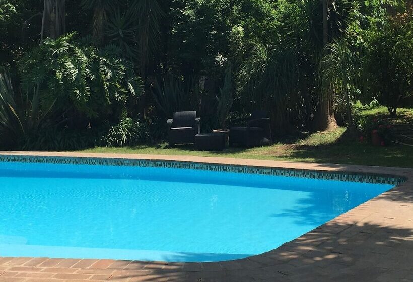 Fotos del hotel The Pecan Tree Guesthouse:  2