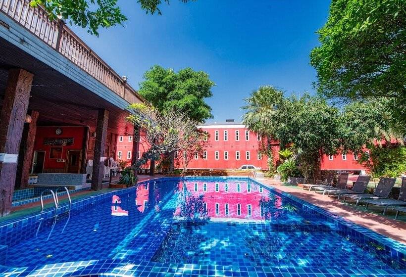 The Train Resort & Sauna