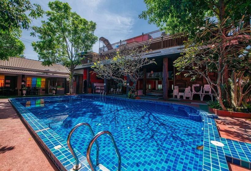 Fotos del hotel The Train Resort & Sauna:  12