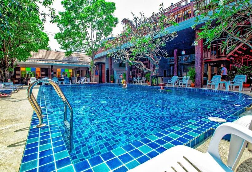 Fotos del hotel The Train Resort & Sauna:  18