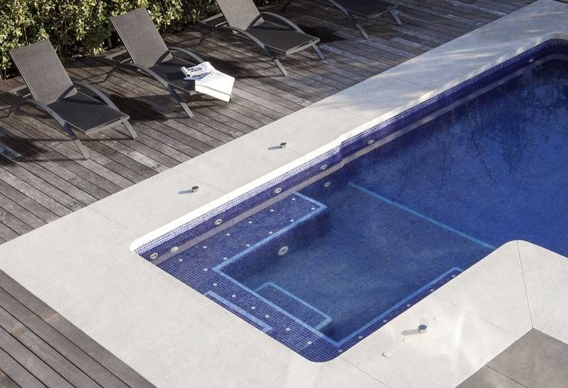 Villa Birdie – Adults Only