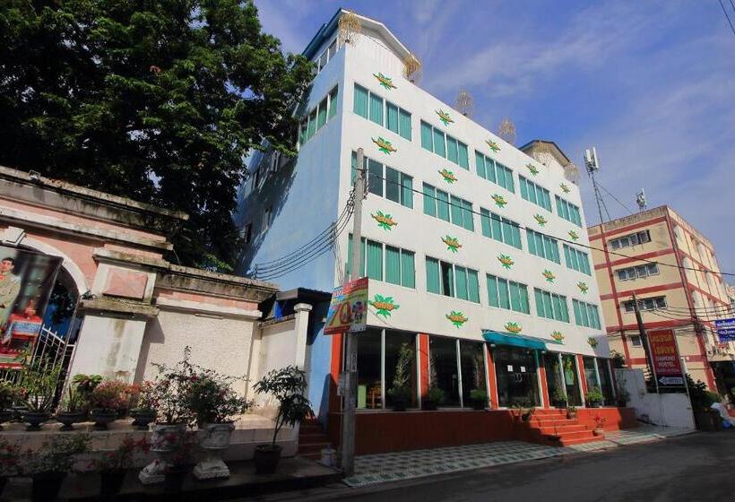 Diamond Boutique Hostel