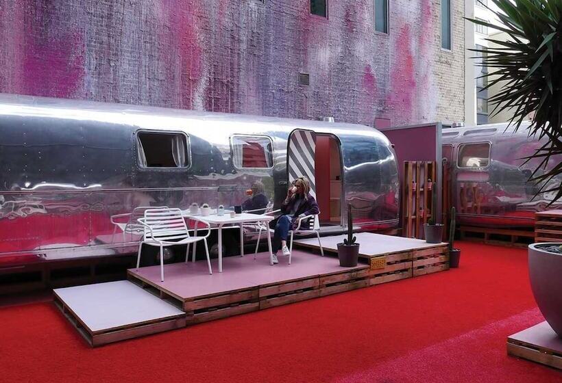 Fotos del hotel Notel:  5