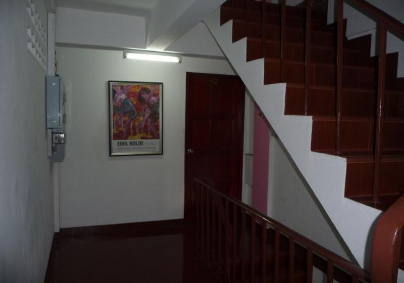 Fotos del hotel Room For You:  5