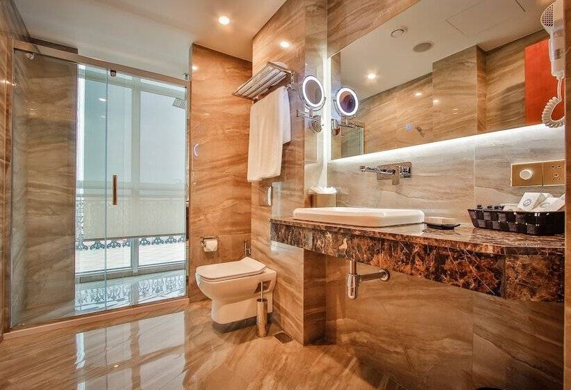 Fotos del hotel New Tiflis:  4