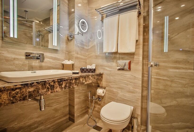 Fotos del hotel New Tiflis:  15