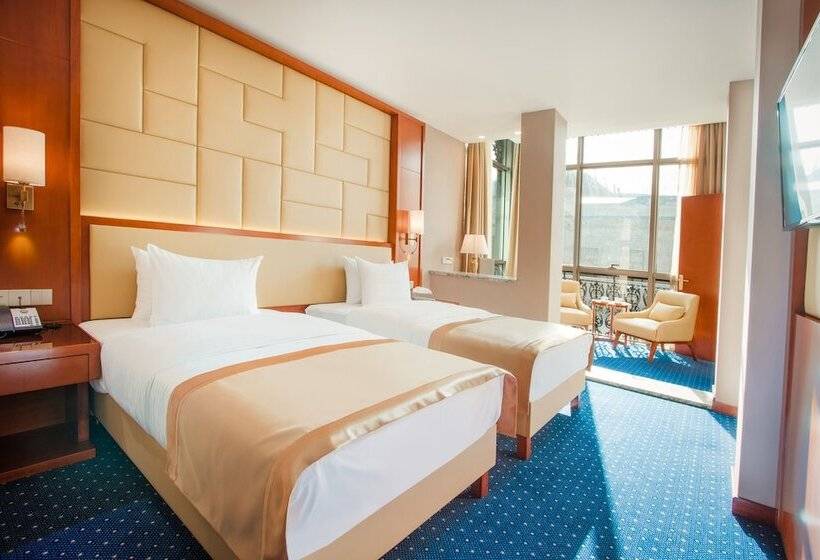 Fotos del hotel New Tiflis:  16