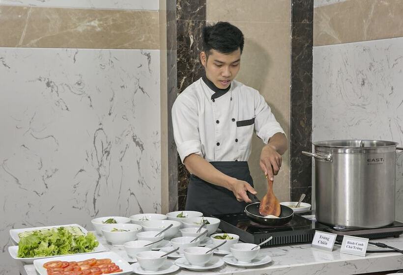 Fotos del hotel Quach Tinh:  9