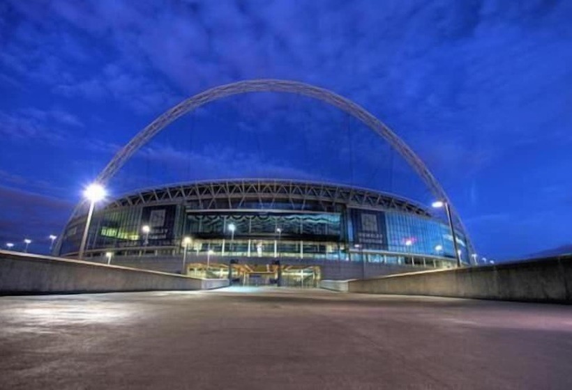 The Hindes Hotel  B&b