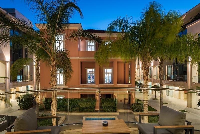 Fotos del hotel Trianon Luxury Apartments & Suites:  3